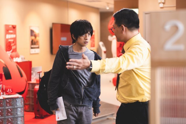 《一個部門的誕生》剧照：退订风波演变成荒诞人质危机