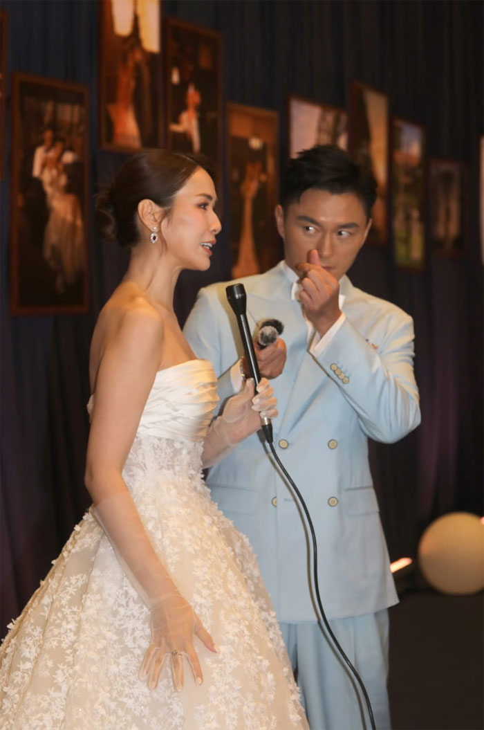 Mat Yeung and Lisa Ch'ng during the traditional tea ceremony at their KL wedding