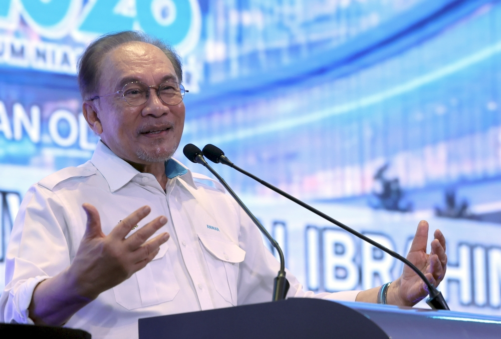 Chief Secretary to the Government Tan Sri Shamsul Azri Abu Bakar wished Prime Minister Datuk Seri Anwar Ibrahim (pictured) a happy 79th birthday and pledged the civil service’s continued support for his reform agenda.