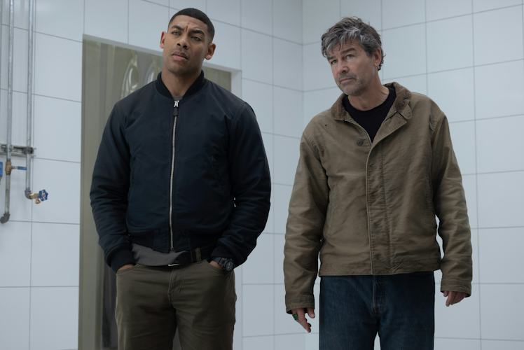 Aaron Pierre 与 Kyle Chandler 师徒对决