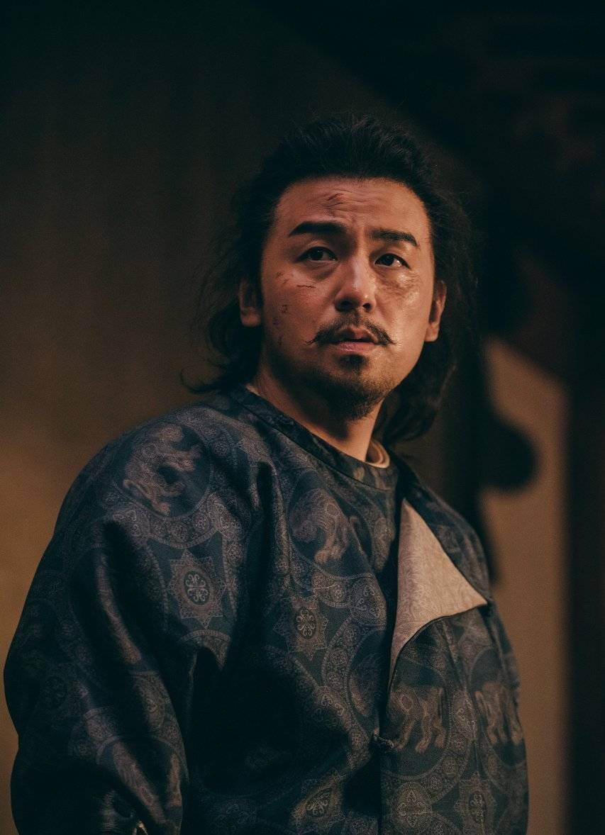 Dunhuang Hero movie scene depicting hardcore cold weapon warfare
