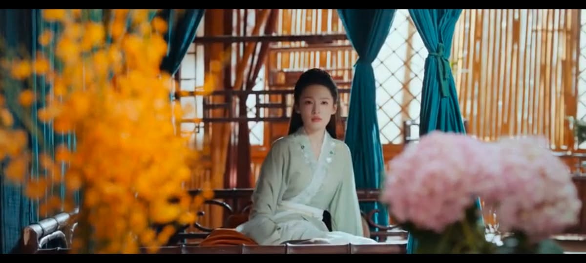 一笑随歌 剧照，李沁红衣女战神射箭